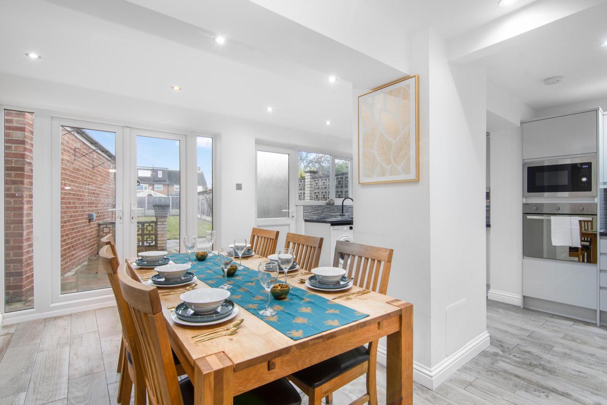 Onsitestays - Spacious 3 Bed House With Garden, Wifi & 4 Plus Parking Gravesend Exterior foto