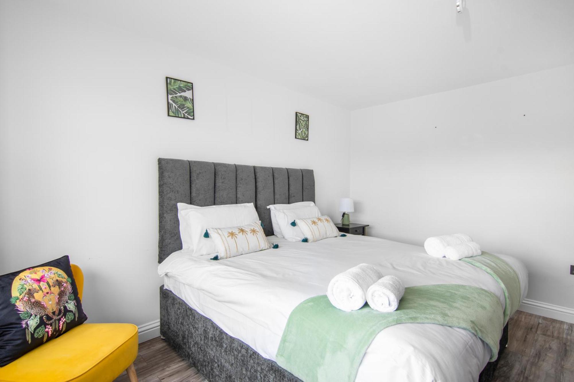 Onsitestays - Spacious 3 Bed House With Garden, Wifi & 4 Plus Parking Gravesend Exterior foto